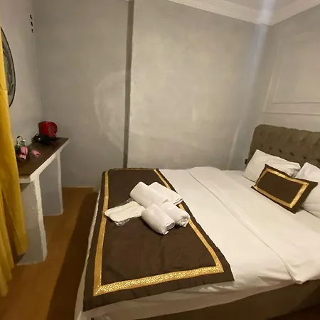 فندق مبيت وإفطار Berce 3*