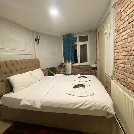 Berce فندق مبيت وإفطار 3*