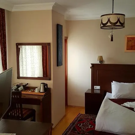 Berce فندق مبيت وإفطار 3*