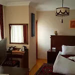 Berce Bed & Breakfast 3*